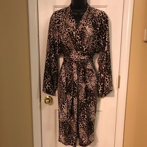 CLOSET BLOW OUT SALE... EVERYTHING MUST GO!!